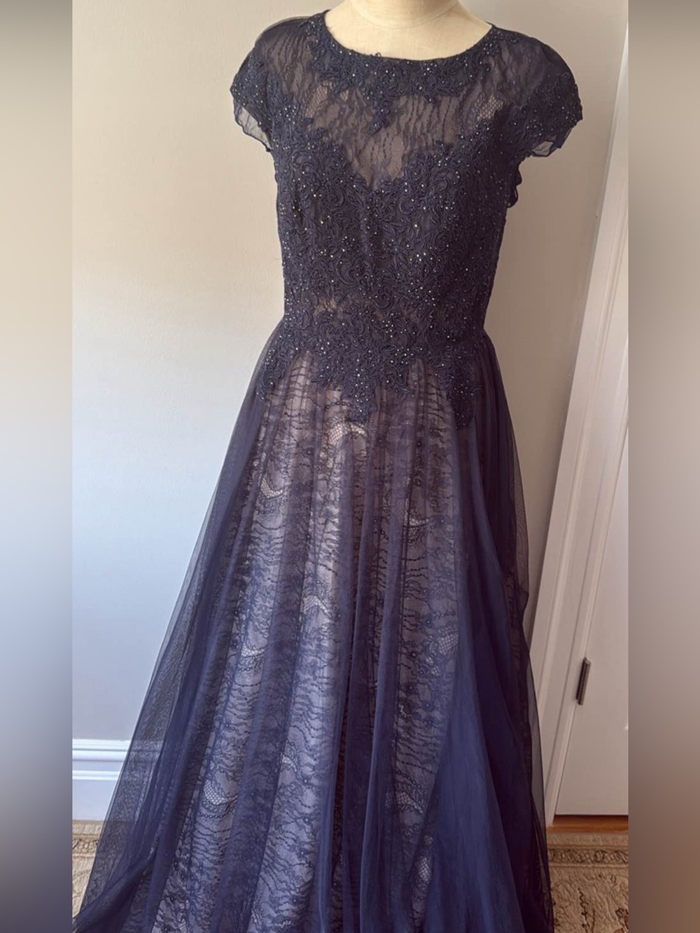 Navy Lace & Tulle Evening Dress Formal Gown size 6